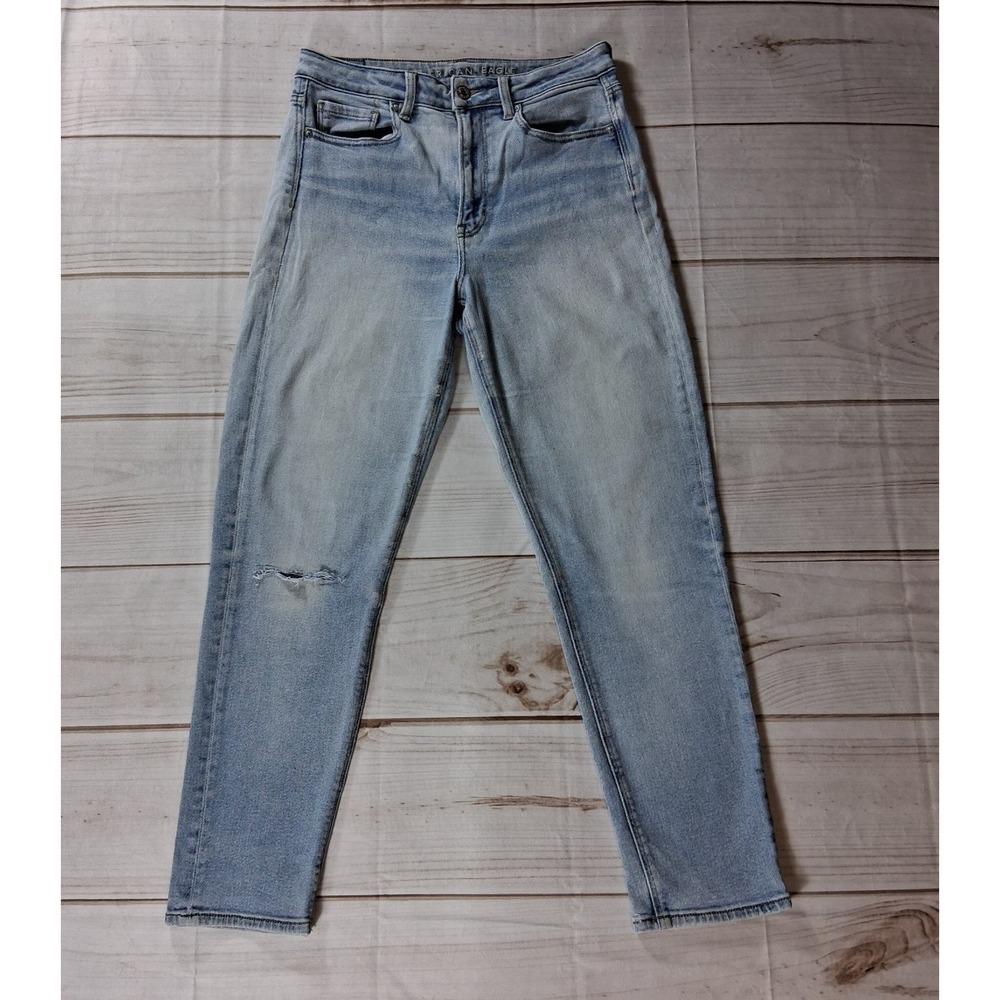 American Eagle Mom Jean Womens Sz 6 Light Wash High Rise Distressed Stretch